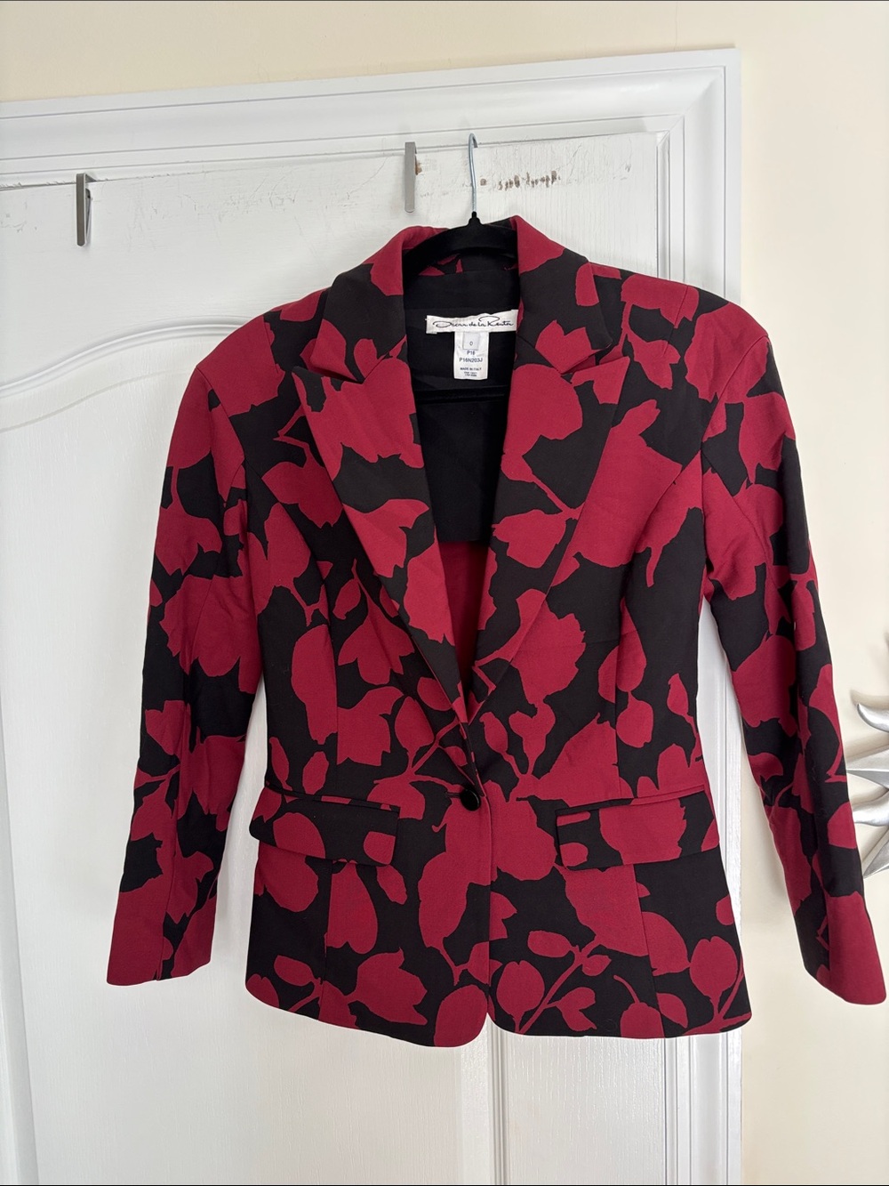 Oscar de la Renta Black Italy Burgundy Floral Single-Button Blazer-0-Stunning